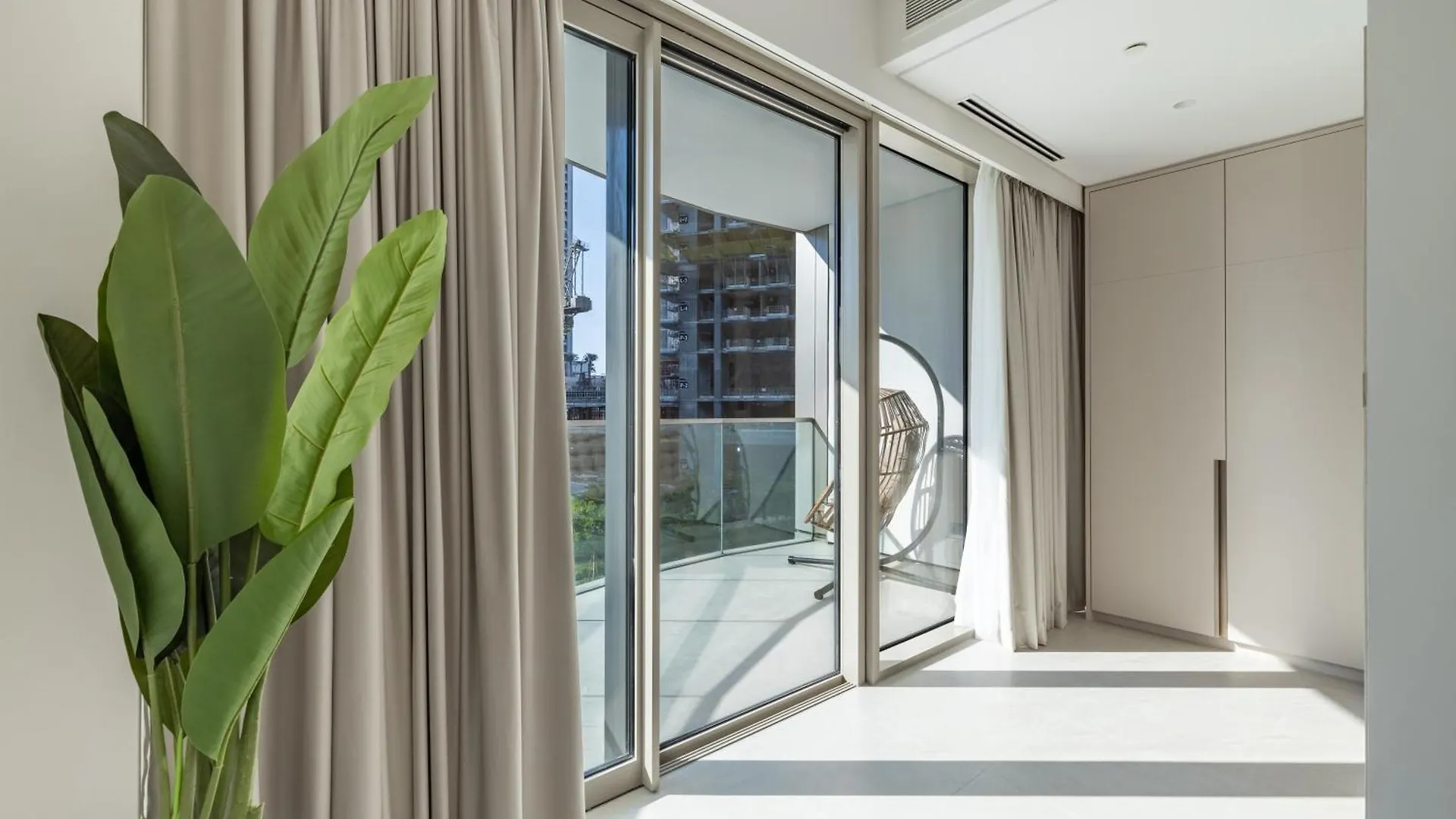 Ferienwohnung Grande Tranquil 2Br Next To Dubai Opera By Bms Apartment