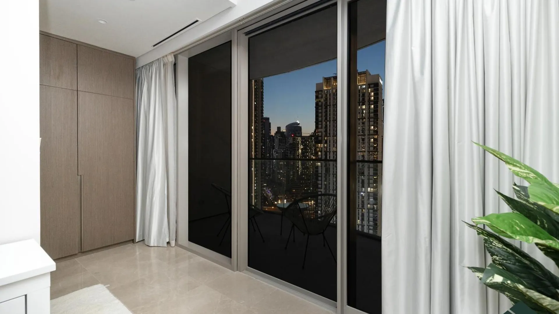 Grande Tranquil 2Br Next To Dubai Opera By Bms Apartment United Arab Emirates
