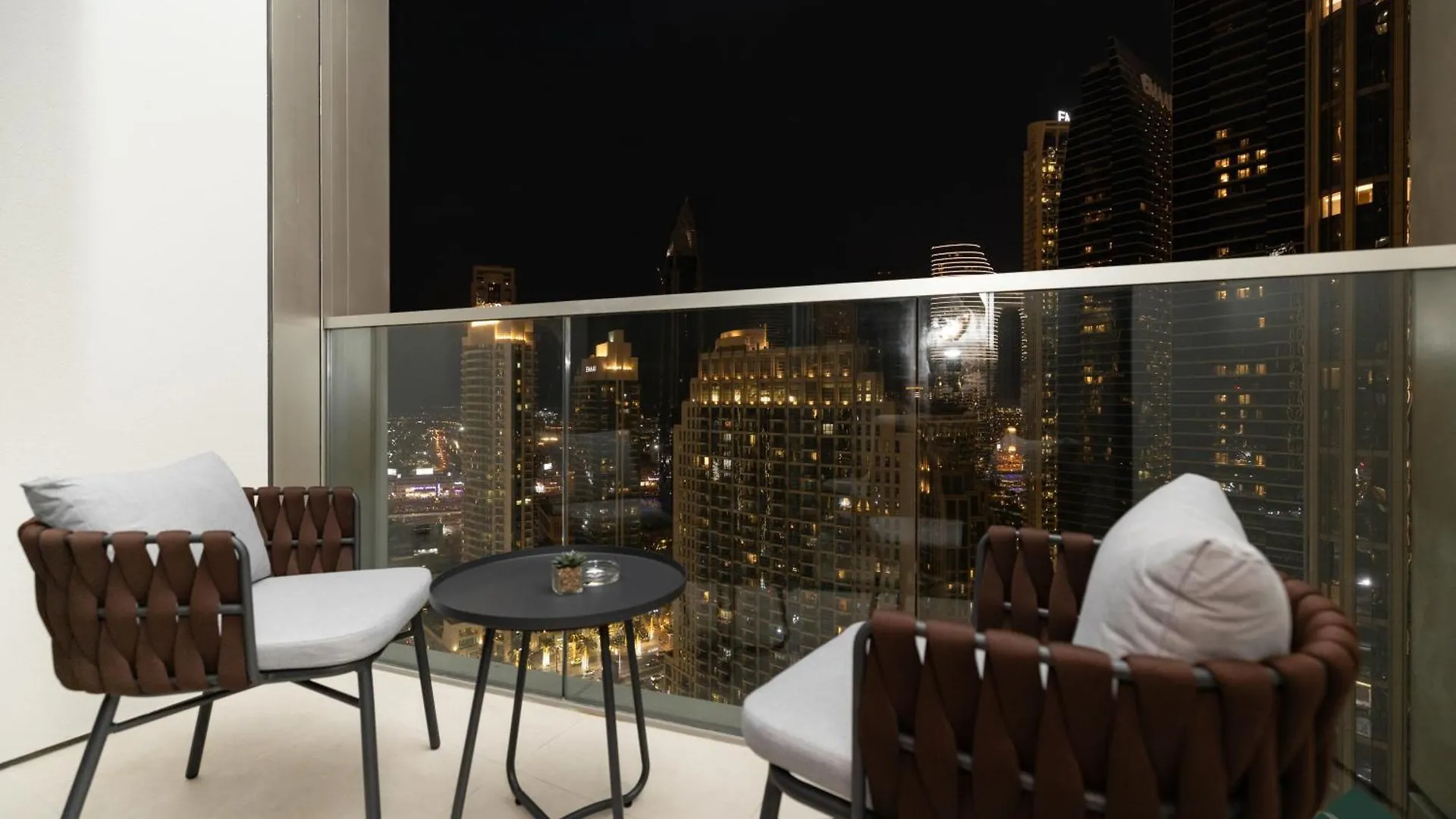 Grande Tranquil 2Br Next To Dubai Opera By Bms Apartment United Arab Emirates