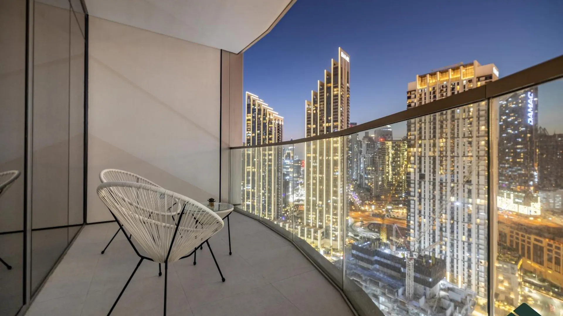 Grande Tranquil 2Br Next To Dubai Opera By Bms Apartment