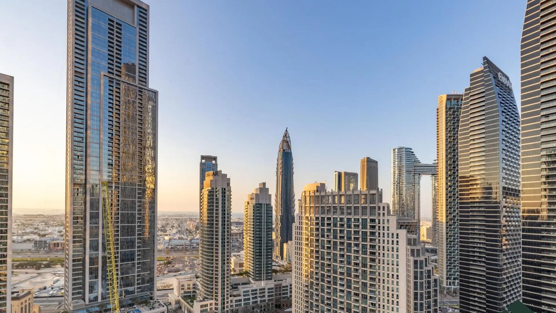 Grande Tranquil 2Br Next To Dubai Opera By Bms Apartment