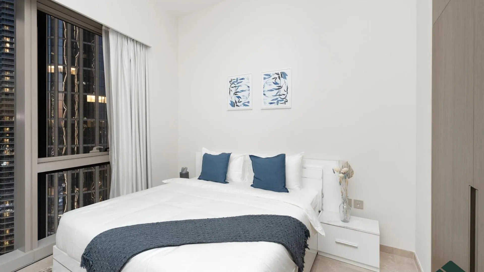 Grande Tranquil 2Br Next To Dubai Opera By Bms Apartment
