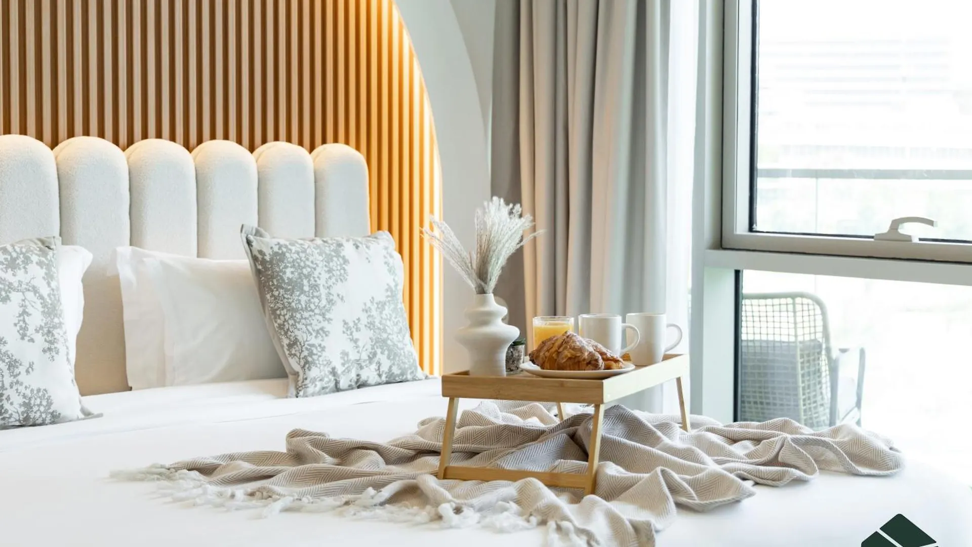 Grande Tranquil 2Br Next To Dubai Opera By Bms Apartment